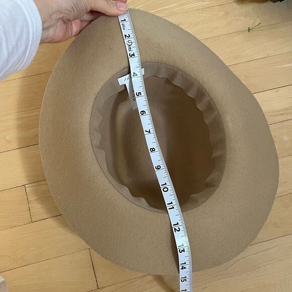 Phase 3 100% Wool Hat in Camel Tan NWOT - Picture 11 of 12